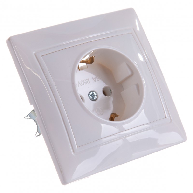 Розетка Smartbuy SBE-01w-16-S1-Z, 1 гнездо, 16А, с заземлением, белая